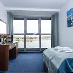 Marina Hotel