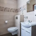 Marina Hotel *