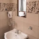 Marina Hotel
