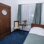Marina Hotel *