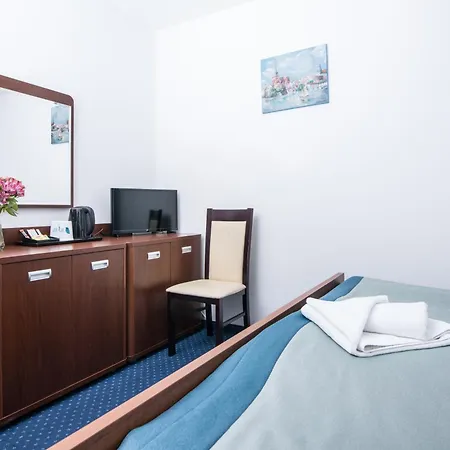 酒店 Marina 沃林